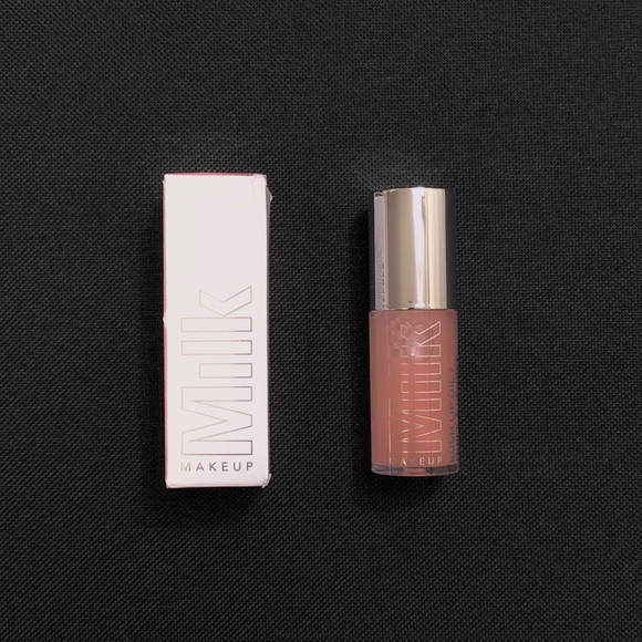 MILK MAKEUP Kush Sheer Hydrating Lip Oil — Cookie Dough — Full Size .18 oz - Picture 1 of 3